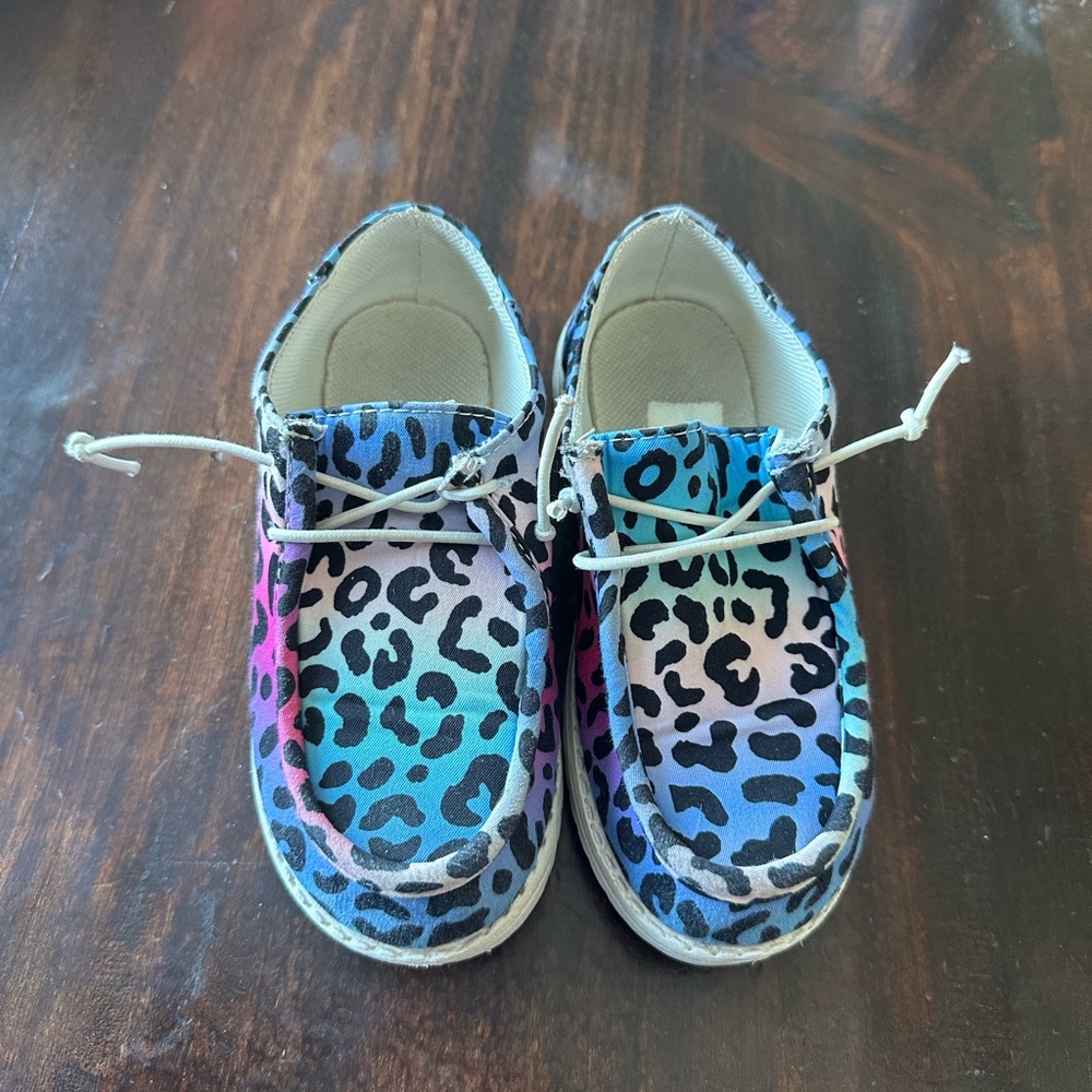 SHEIN Multicolor Leopard Print Kids Moccasins